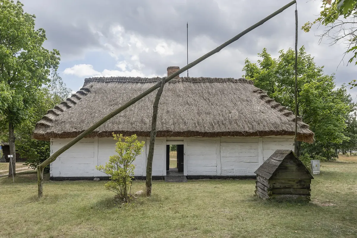 Maurzyce ze Skierniewic – wycieczka do skansenu i krajobrazu łowickiego